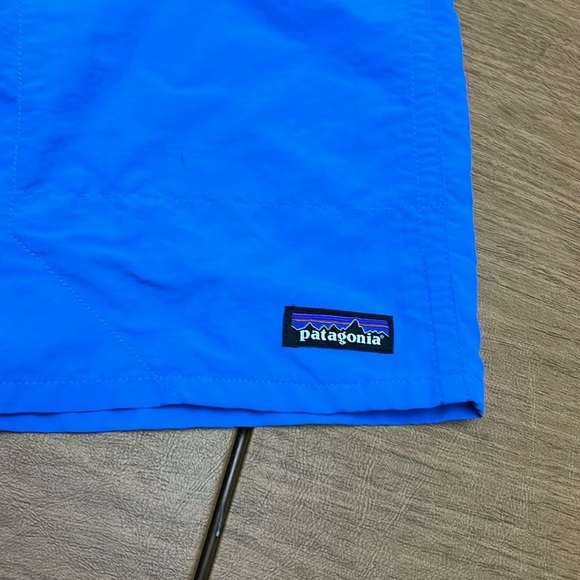 4 for $20 Patagonia shorts blue size XL with liner - Picture 2 of 9
